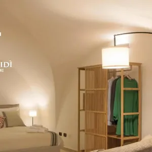 Domus Midì - Nel Centro Della Appartamento Bari