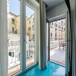 https://amalfi-ammor.hotels-amalfi.com