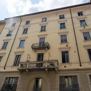 https://azzurrino.italymilanhotels.net